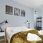 아파트 Harmonica Trynitarska By Renters *
