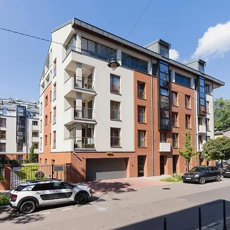 Lägenhet Harmonica Trynitarska By Renters *