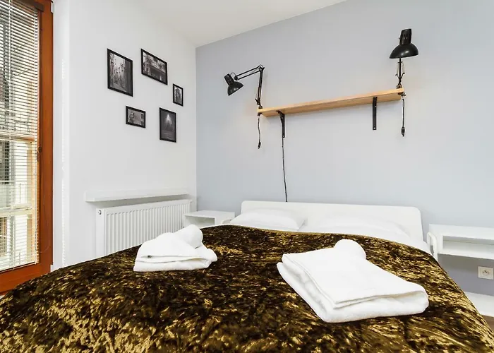 Harmonica Trynitarska By Renters *